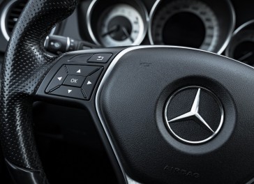 Mercedes-Benz C220