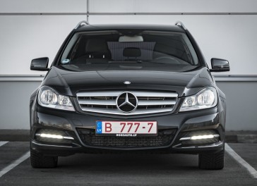 Mercedes-Benz C220
