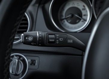 Mercedes-Benz C220