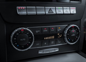Mercedes-Benz C220