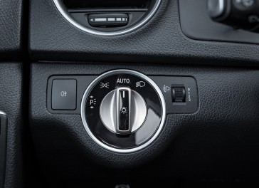 Mercedes-Benz C220