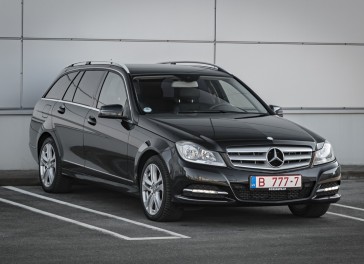 Mercedes-Benz C220