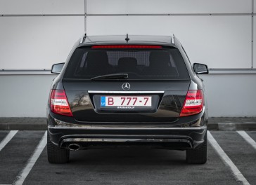 Mercedes-Benz C220