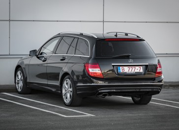 Mercedes-Benz C220