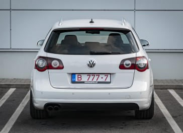 VW Passat (B6)