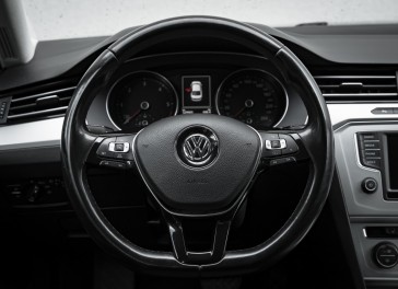 VW Passat (B8)