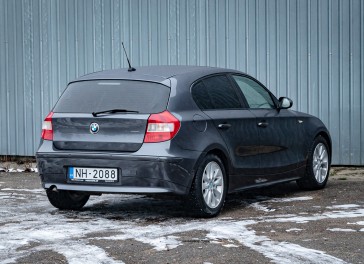 BMW 120