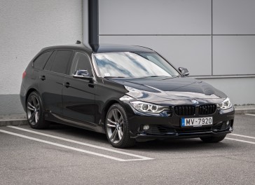 BMW 330