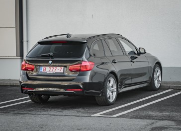 BMW 330