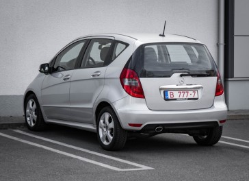 Mercedes-Benz A180