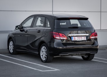 Mercedes-Benz B180