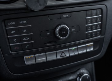 Mercedes-Benz B180
