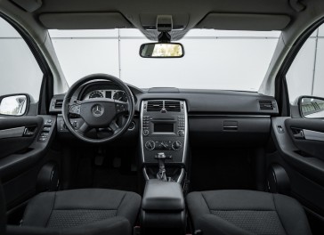 Mercedes-Benz B180