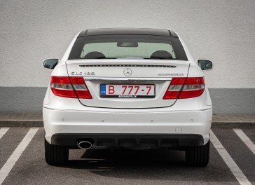 Mercedes-Benz C180