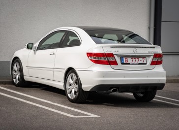 Mercedes-Benz C180
