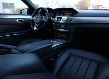 Mercedes-Benz E250