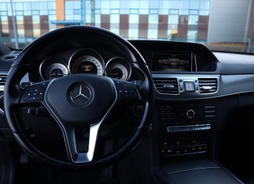 Mercedes-Benz E250