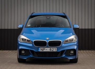 BMW 220