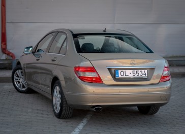 Mercedes-Benz C250