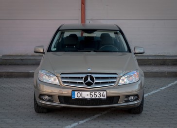 Mercedes-Benz C250