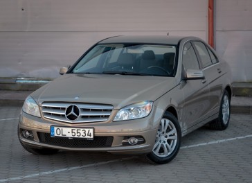Mercedes-Benz C250