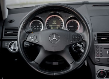 Mercedes-Benz C250